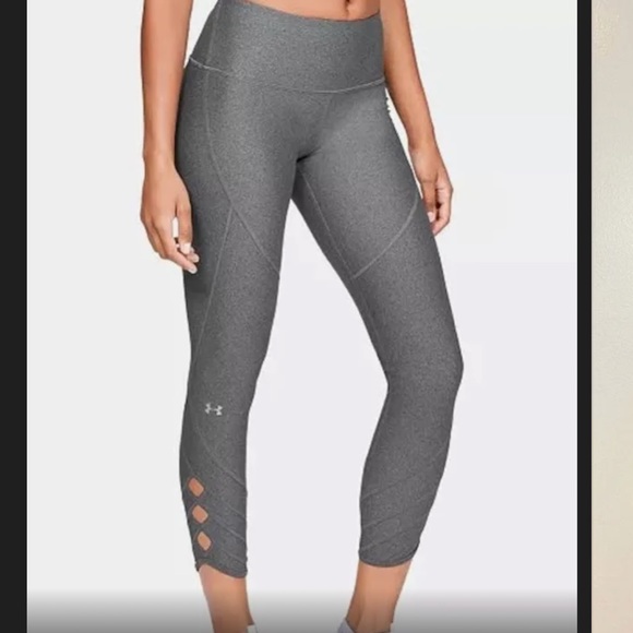 Under Armour Pants - Under Armour leggings, women’s size large, new color, gray, cutout